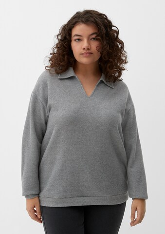 TRIANGLE Sweatshirt in Grijs: voorkant