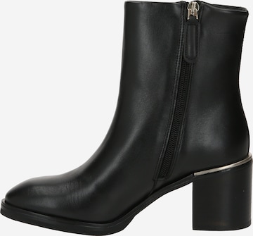 TOMMY HILFIGER Bootie in Black