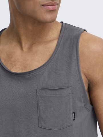 T-Shirt 'Prelias ' 11 Project en gris