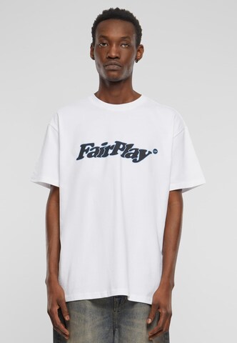 T-Shirt 'Play Fair' MT Upscale en blanc