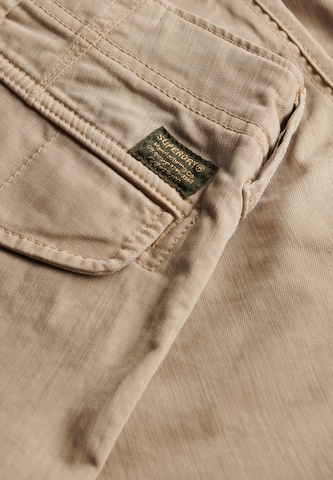 Superdry & Co Regular Chino in Beige