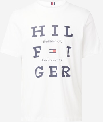 TOMMY HILFIGER Тениска в бяло: отпред