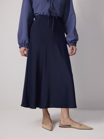 Touche Prive Skirt in Blue