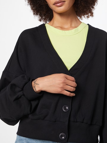 Urban Classics Strickjacke in Schwarz