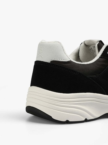 Scalpers Sneakers ' ' in Black