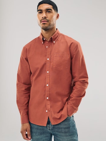 Coupe regular Chemise Next en marron : devant