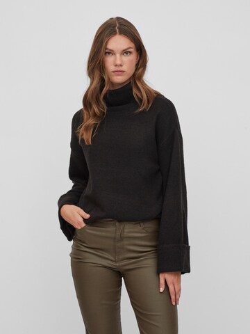 VILA Sweater in Black: front