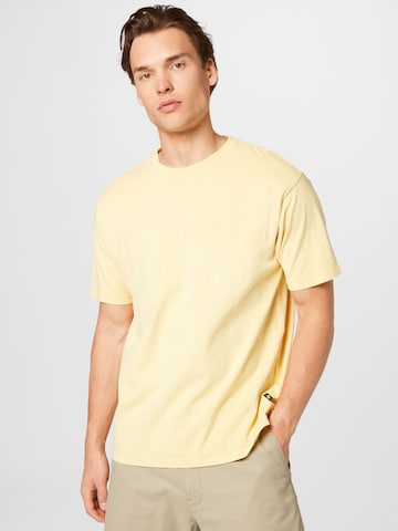 LEVI'S ® Shirt 'Red Tab Vintage Tee' in Gelb: predná strana