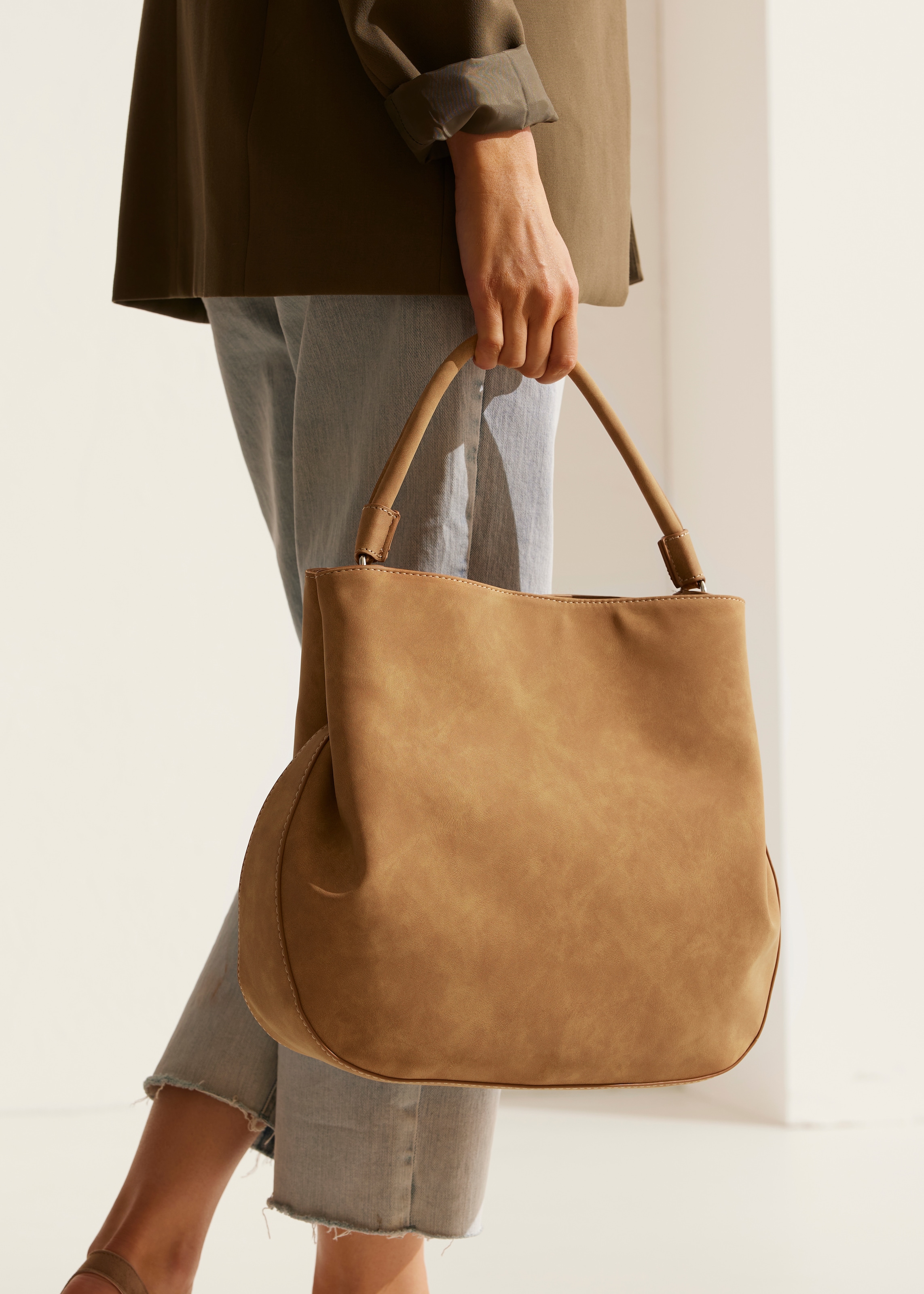 VIVANCE Shoulder Bag in Beige