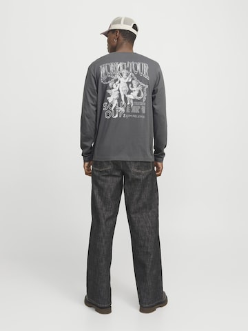 JACK & JONES Bluser & t-shirts 'JORWorld' i grå