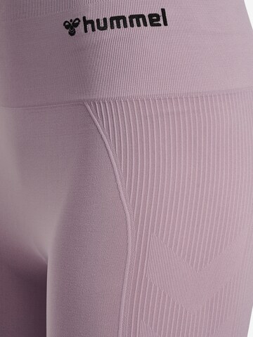 Hummel Skinny Sportshorts 'TIF' in Lila