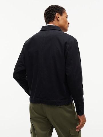 Veste mi-saison 'Essential' Tommy Jeans en noir
