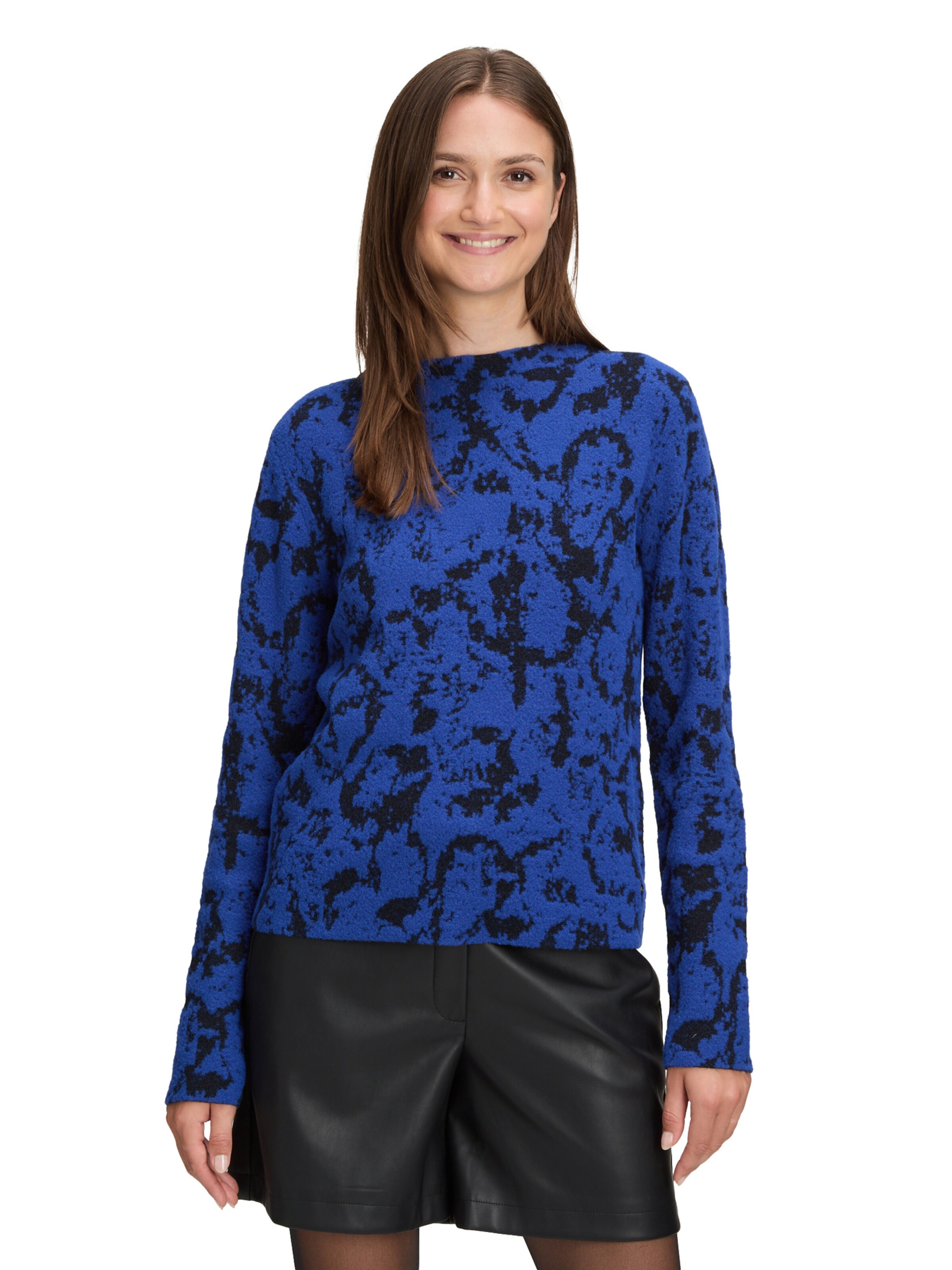 Betty & Co Sweater in Blue: front