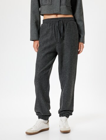 Koton Regular Broek in Grijs: voorkant