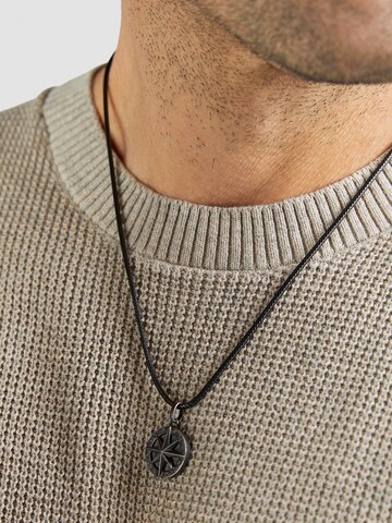 s.Oliver Kette in Schwarz