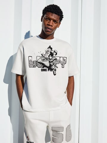 BershkaMajica - bijela boja