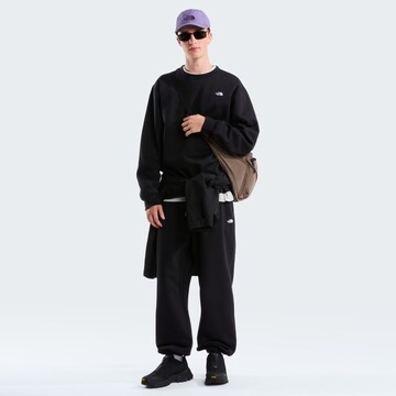 THE NORTH FACE Athletic Sweatshirt in Black