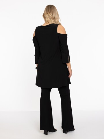 Yoek Tunic in Black