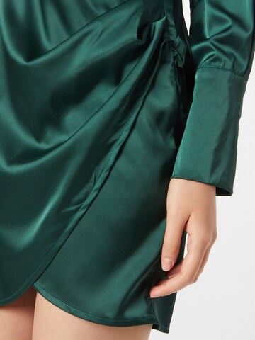 Robe AX Paris en vert