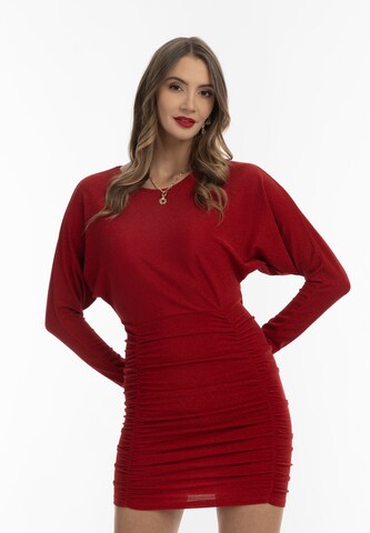 faina - Vestido em vermelho: frente