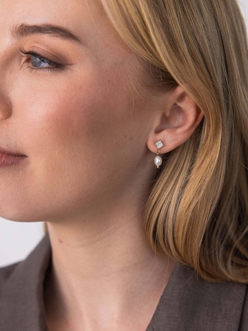 Orecchini 'Elegant Pearl' di PURELEI in oro