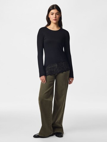T-shirt 'PCSpica' PIECES en noir