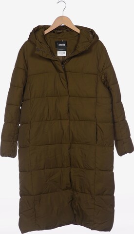 Manguun Jacket & Coat in XXL in Green: front