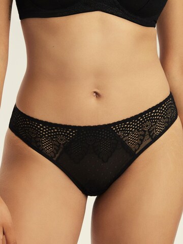 ESOTIQ Panty 'Slip Marvela, feine Spitze, goldfarbene Details, mit Baumwollzwickel' in Schwarz: Vorderseite