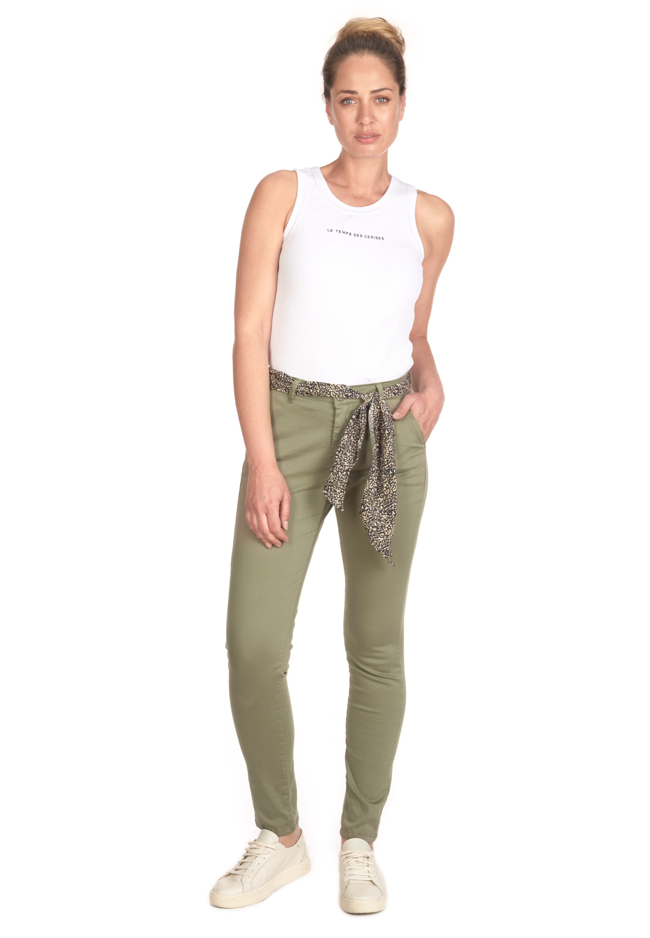 Coupe slim Pantalon chino 'DYLI 4' Le Temps Des Cerises en vert