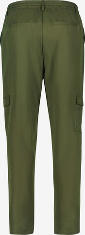 regular Pantaloni di zero in verde