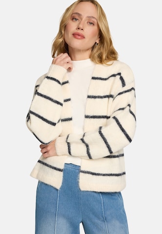 Giacchetta di zero in bianco: frontale