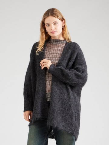 AMERICAN VINTAGE Вязаная кофта 'BYMI' в Серый: спереди
