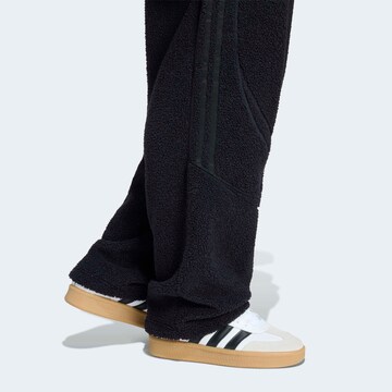 ADIDAS ORIGINALS Loose fit Pants in Black