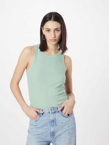 GAP Top in Green: front