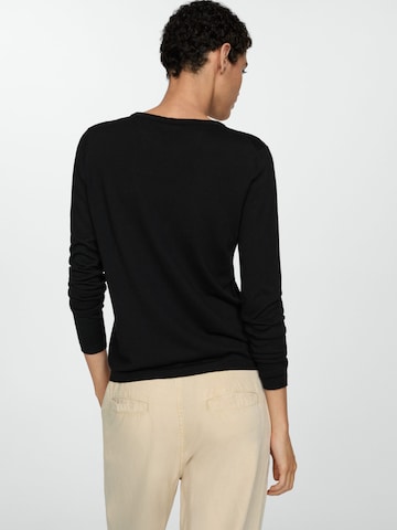 Pulover 'LUCCA' de la MANGO pe negru