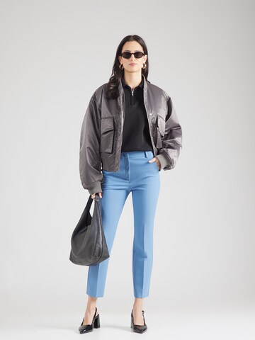 Weekend Max Mara Slimfit Hlače na rob 'RANA' | modra barva
