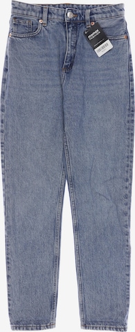 Monki Jeans in 26 in Blue: front