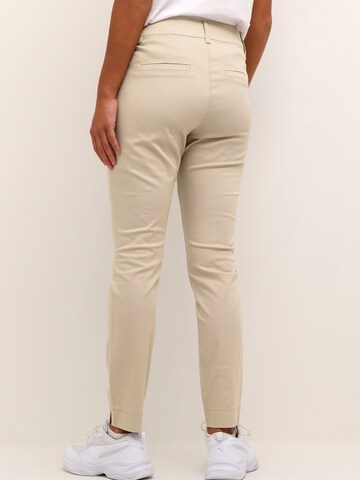 Coupe slim Pantalon chino 'KA Lea' Kaffe en beige