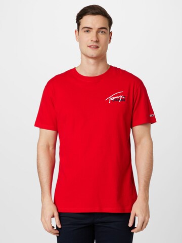 Tricou de la Tommy Jeans pe roșu: față