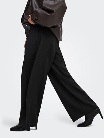ONLY Baggy Broek 'Yasmine' in Zwart: voorkant