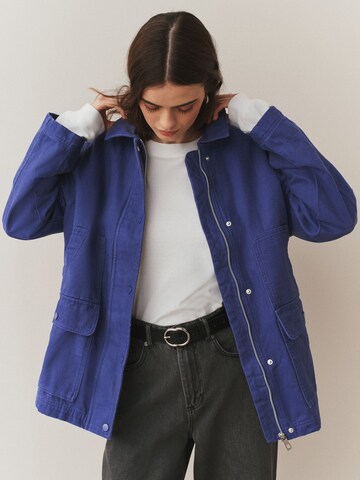 Next Přechodná bunda – modrá