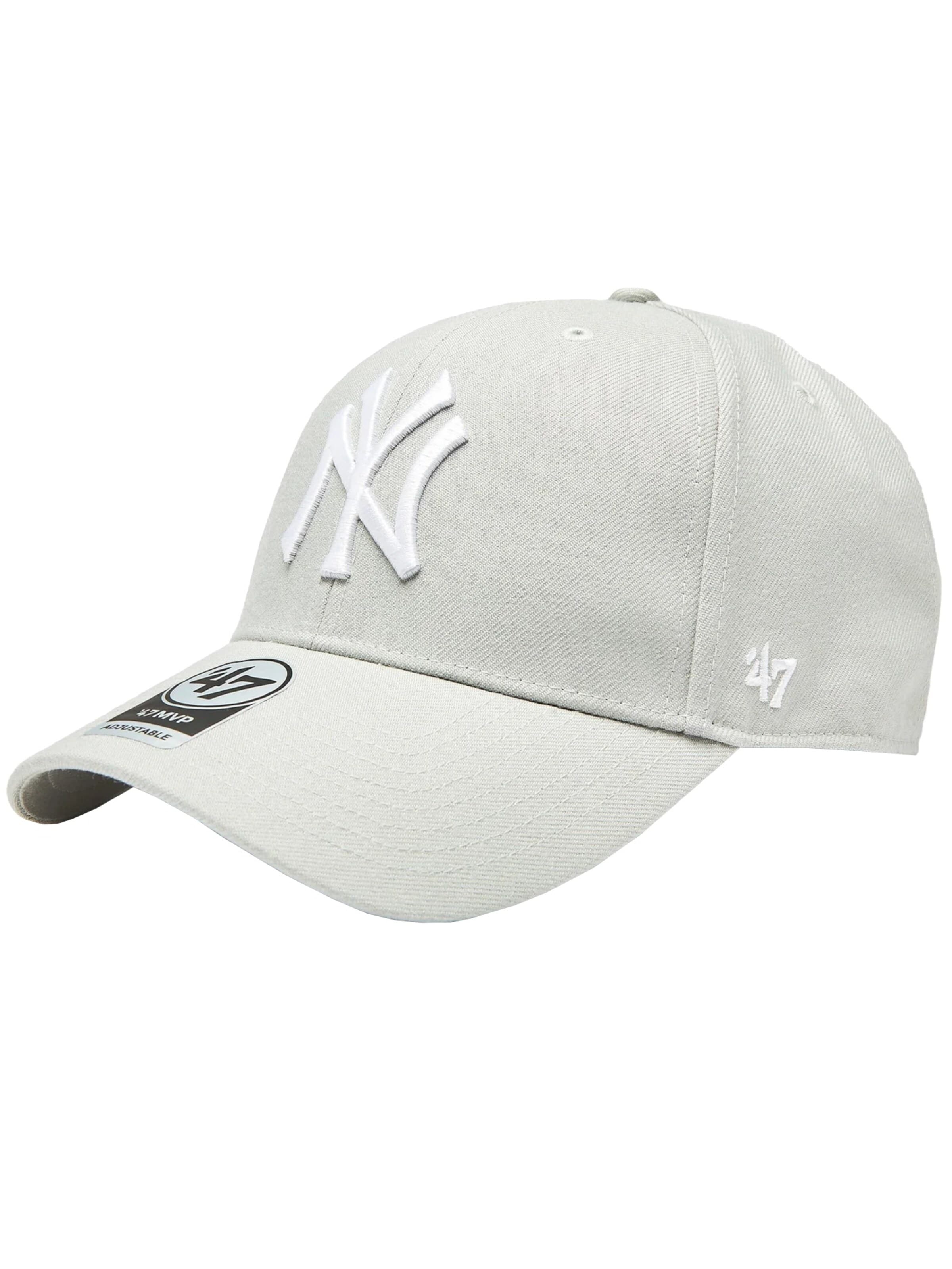47 Cap in Grey: front