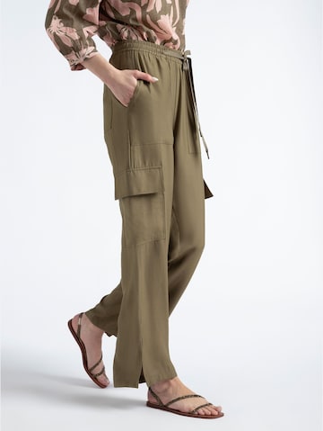 MORE & MORE Wide leg Cargo Pants in Green