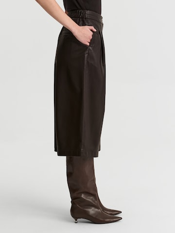 Wide Leg Pantalon à pince 'Narea' TATUUM en marron