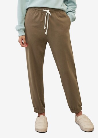 Marc O'Polo Tapered Pants in Brown: front