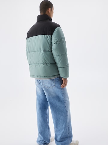 Pull&Bear Between-Season Jacket in Green