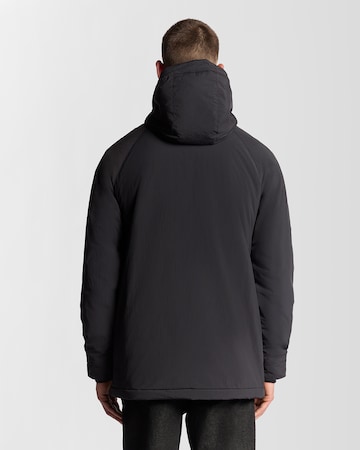 Lyle & Scott Tussenparka in Zwart