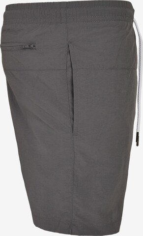 Urban Classics Badeshorts in Grau