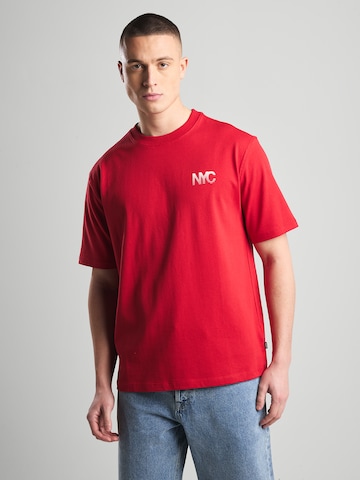 America Today Shirt in Red: front