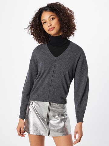 Sisley Sweater in Grey: front